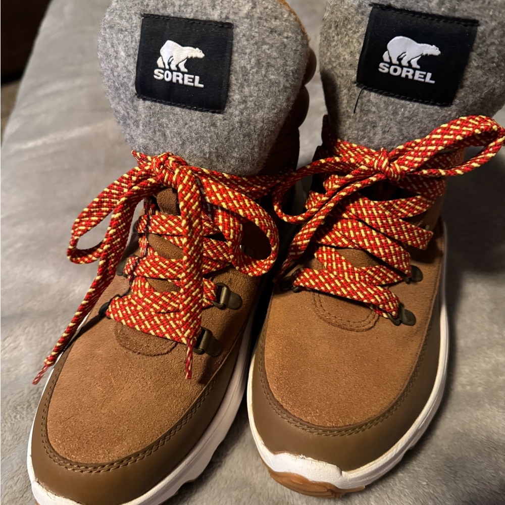 Sorel Tan and Gray Boots with Red Laces